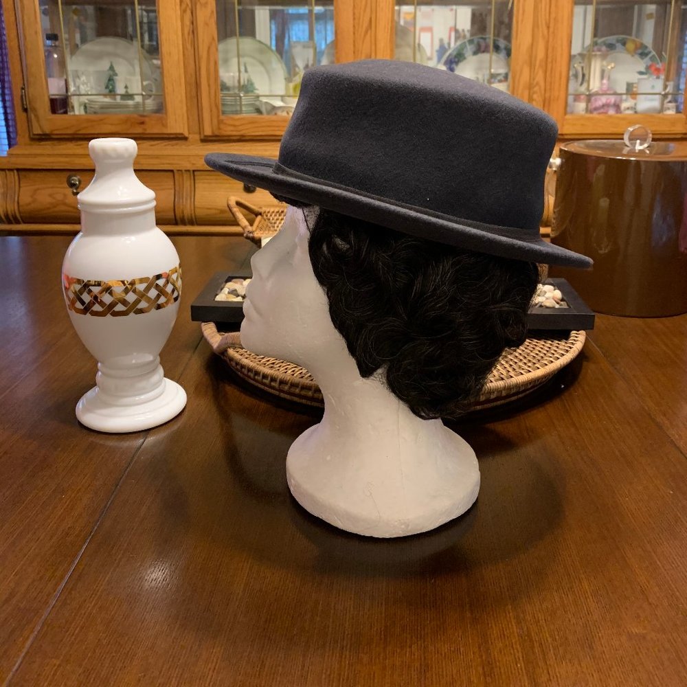 Woman Hat - Picture 4 of 4